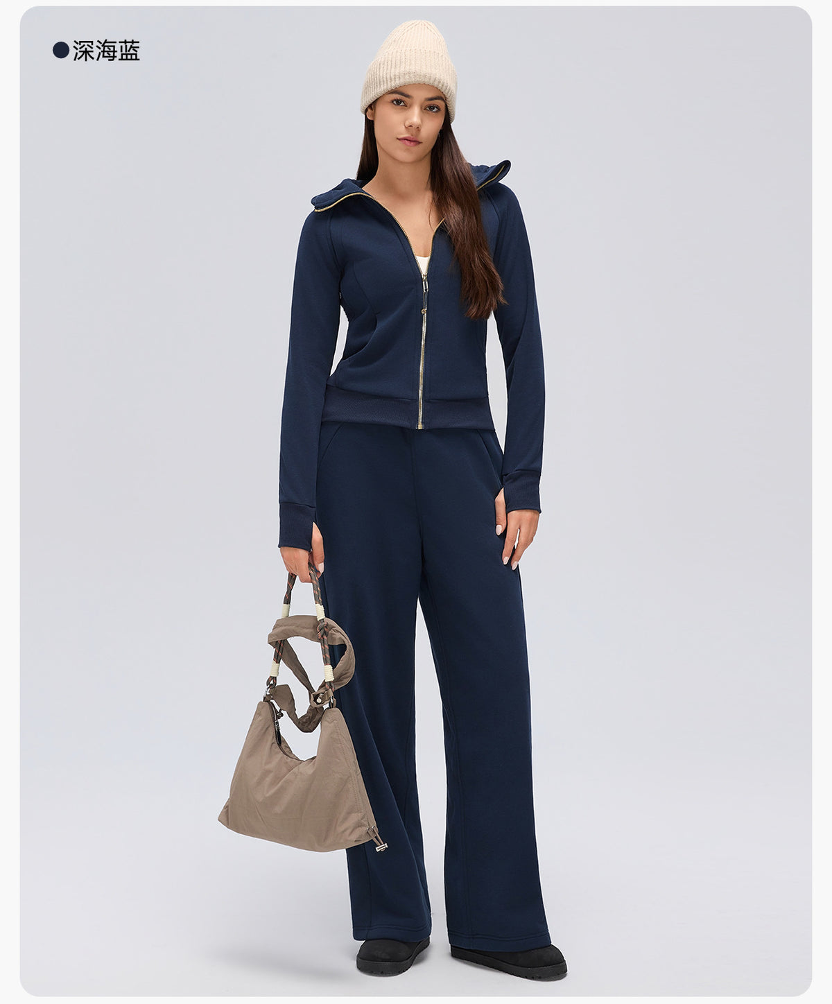 Wholesale Women’s Winter Puffer Jacket D26117 | Slimming Zip-Up Hooded Thermal Outerwear | fouregg