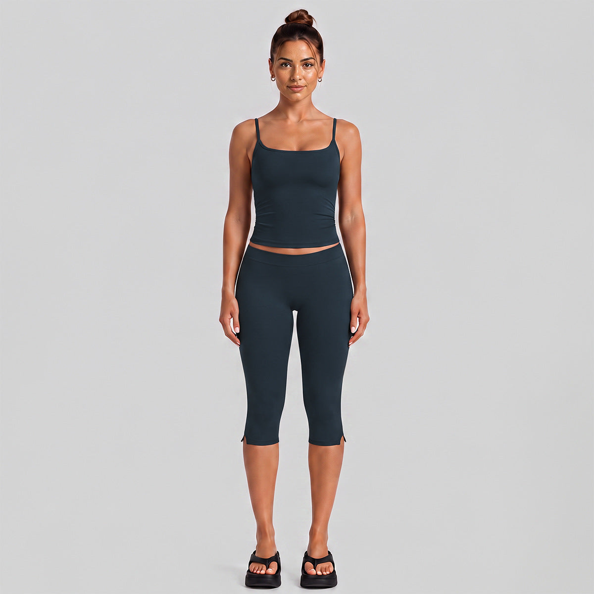 Wholesale Women’s Quick-Dry Activewear Set | Slim-Fit Dual-Strap Tank Top & 3/4-Length Cycling Pants | fouregg - Blueberry