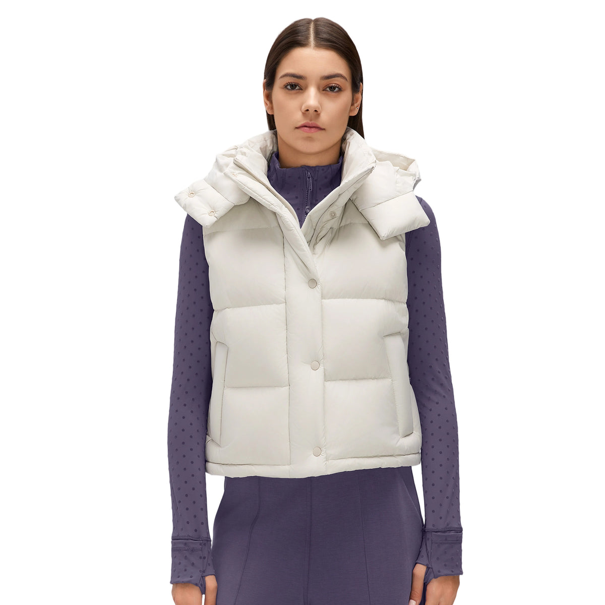 Wholesale Women’s Lightweight Down Puffer Vest D26155 | Warm Wind-Resistant Hooded Outerwear | fouregg