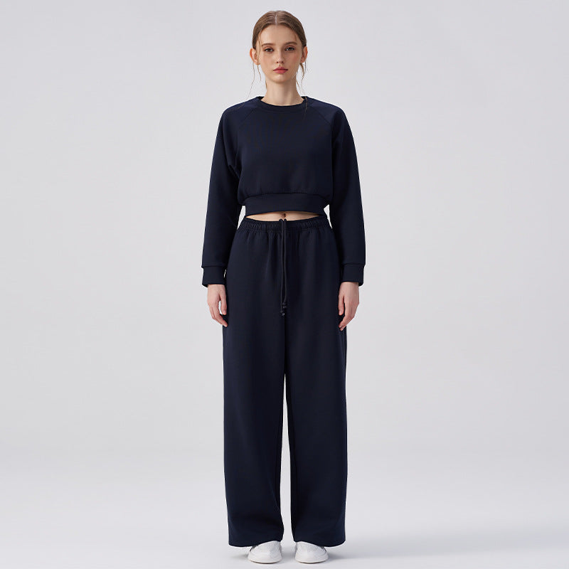 Wholesale Women’s Winter Casual Activewear Set | Relaxed Cropped Sweatshirt & Loose-Fit Joggers | fouregg - Navy Blue