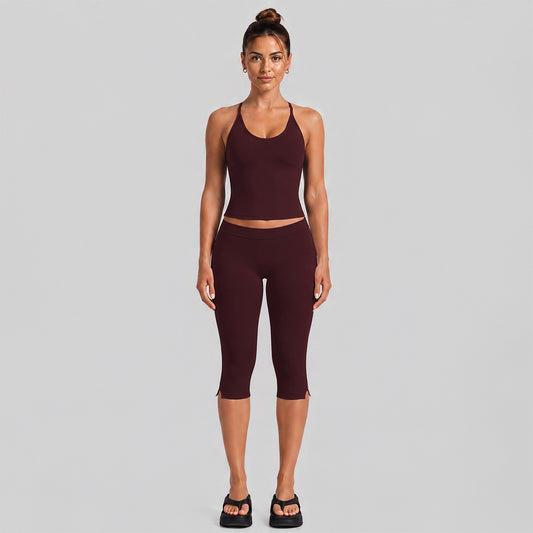 Wholesale Women’s Fitness Set | Backless Halter Sports Top & 3/4-Length Workout Pants | fouregg - Anchora Red