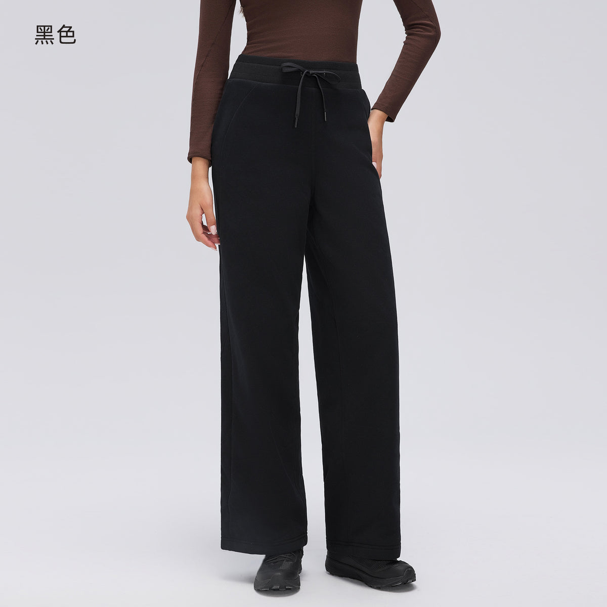 Wholesale Women’s Winter Down Sweatpants D26118 | Relaxed-Fit Thermal Outdoor Trousers | fouregg - Black