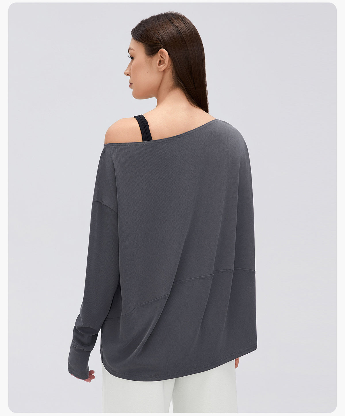 Wholesale Women’s Relaxed-Fit Activewear Top D26166 | Casual Long-Sleeve Running & Pilates Cover-Up | fouregg