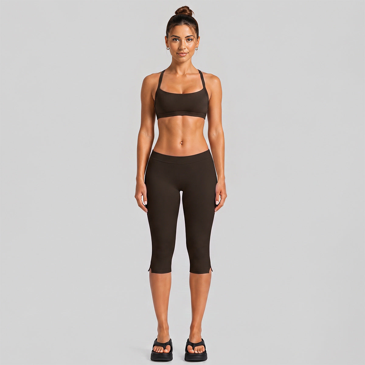 Wholesale Women’s Activewear Set | Quick-Dry Halter Bra & Low-Waist Cycling Shorts | fouregg - Mid-Length Shorts Set, Root Brown