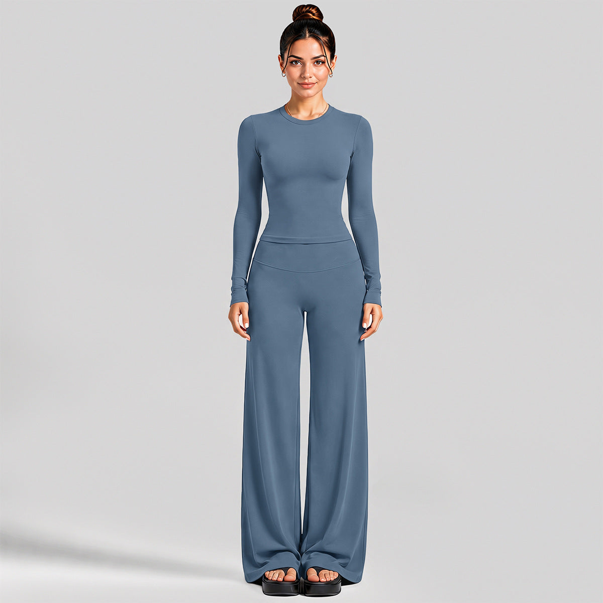 Wholesale Women’s Activewear Set | Fitted Long Sleeve Tee & Loose Straight-Leg Workout Trousers | fouregg - Long Sleeve + Straight-Leg Pants, Gray Blue
