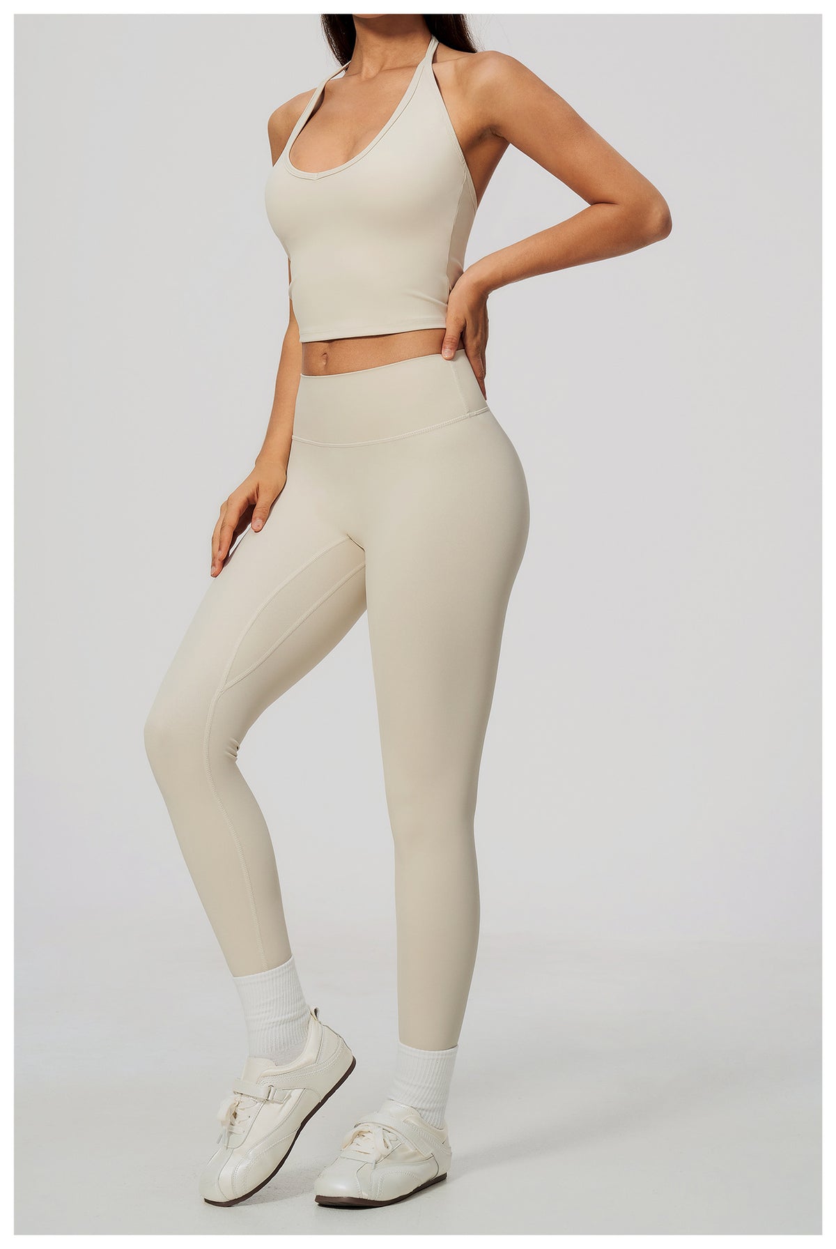 Wholesale Women’s Quick-Dry Activewear Set 5529 | Halter Tank & Sculpting Yoga Pants | fouregg