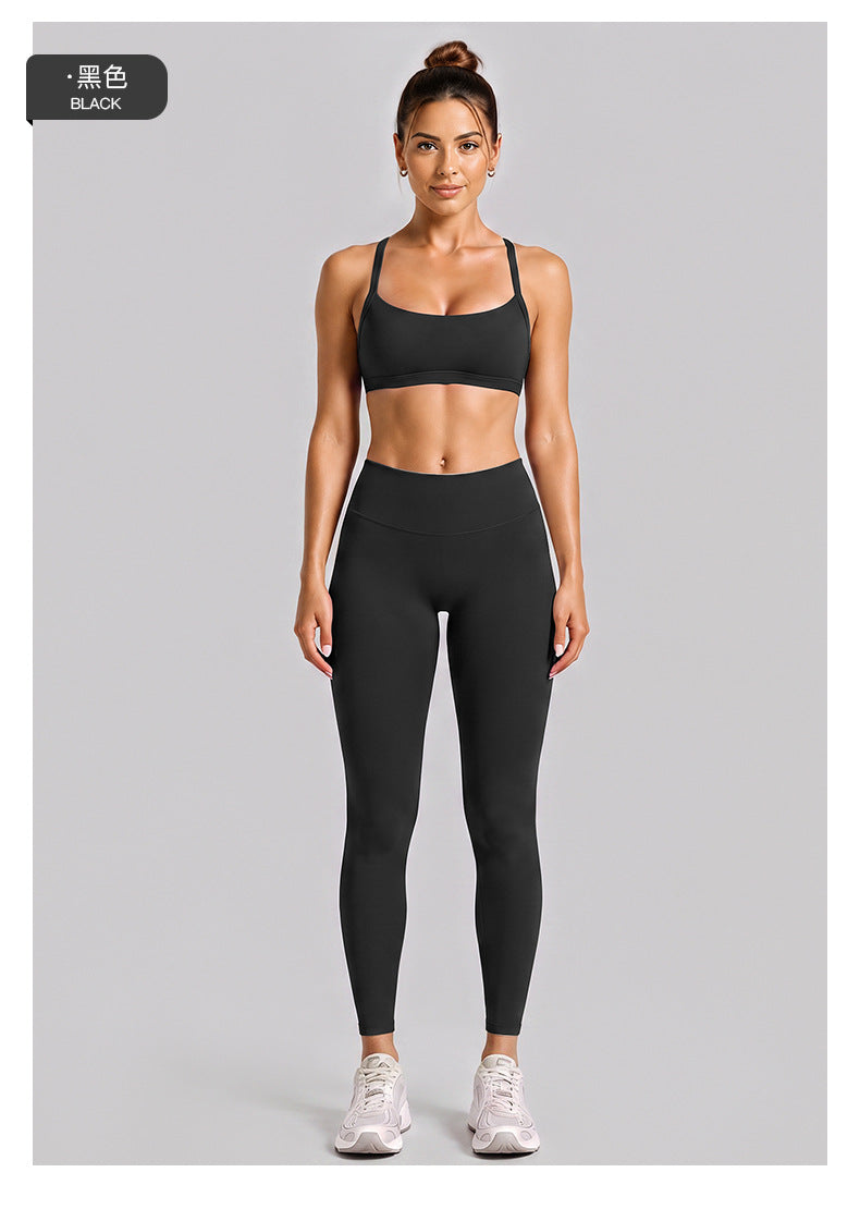 Wholesale Women’s Activewear Set | Halter Neck Sports Bra for Running, Cycling & Pilates | fouregg