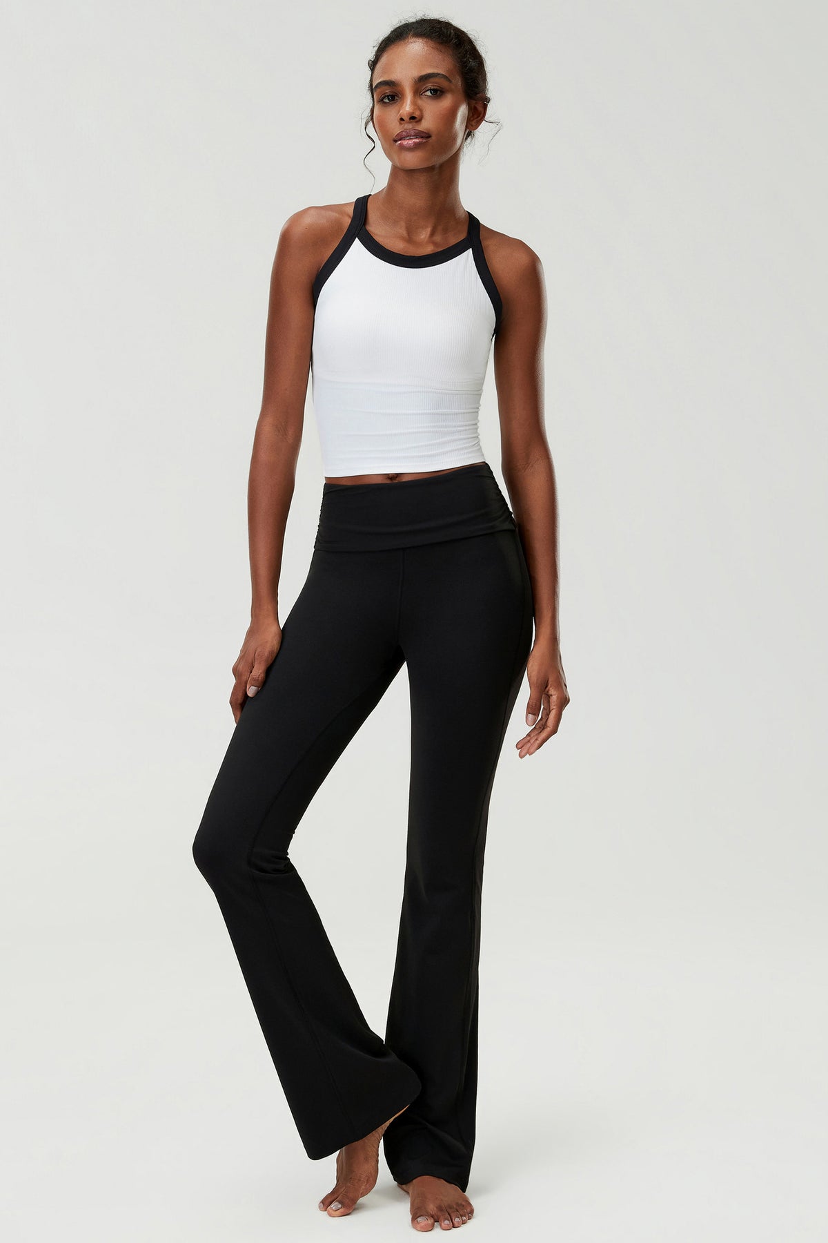 Wholesale Plus Size Women’s Fitness Set | Bulk Sculpting Running & Workout Wear | fouregg