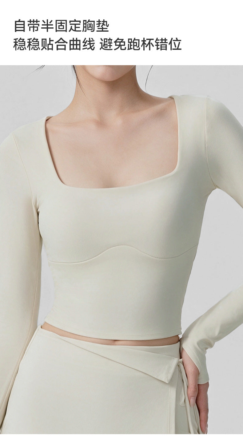 Wholesale Women’s Cropped Yoga Top | Built-In Cups & Slim-Fit Long Sleeve Activewear | fouregg