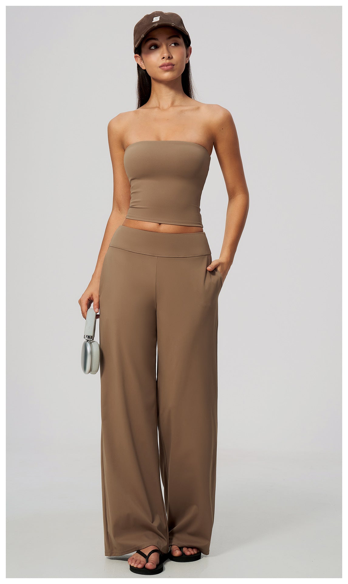 Wholesale Women’s Brushed 2-Piece Set | Strapless Sports Top & Relaxed Wide-Leg Pants 8793 | fouregg