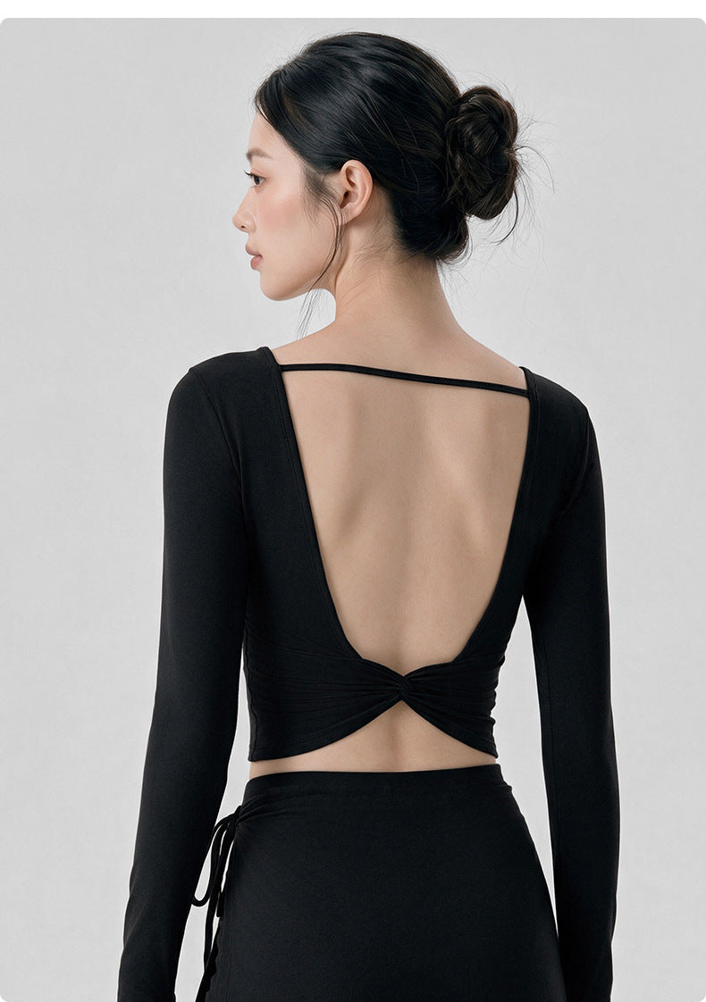 Wholesale Women’s Cropped Yoga Top | Built-In Cups & Slim-Fit Long Sleeve Activewear | fouregg