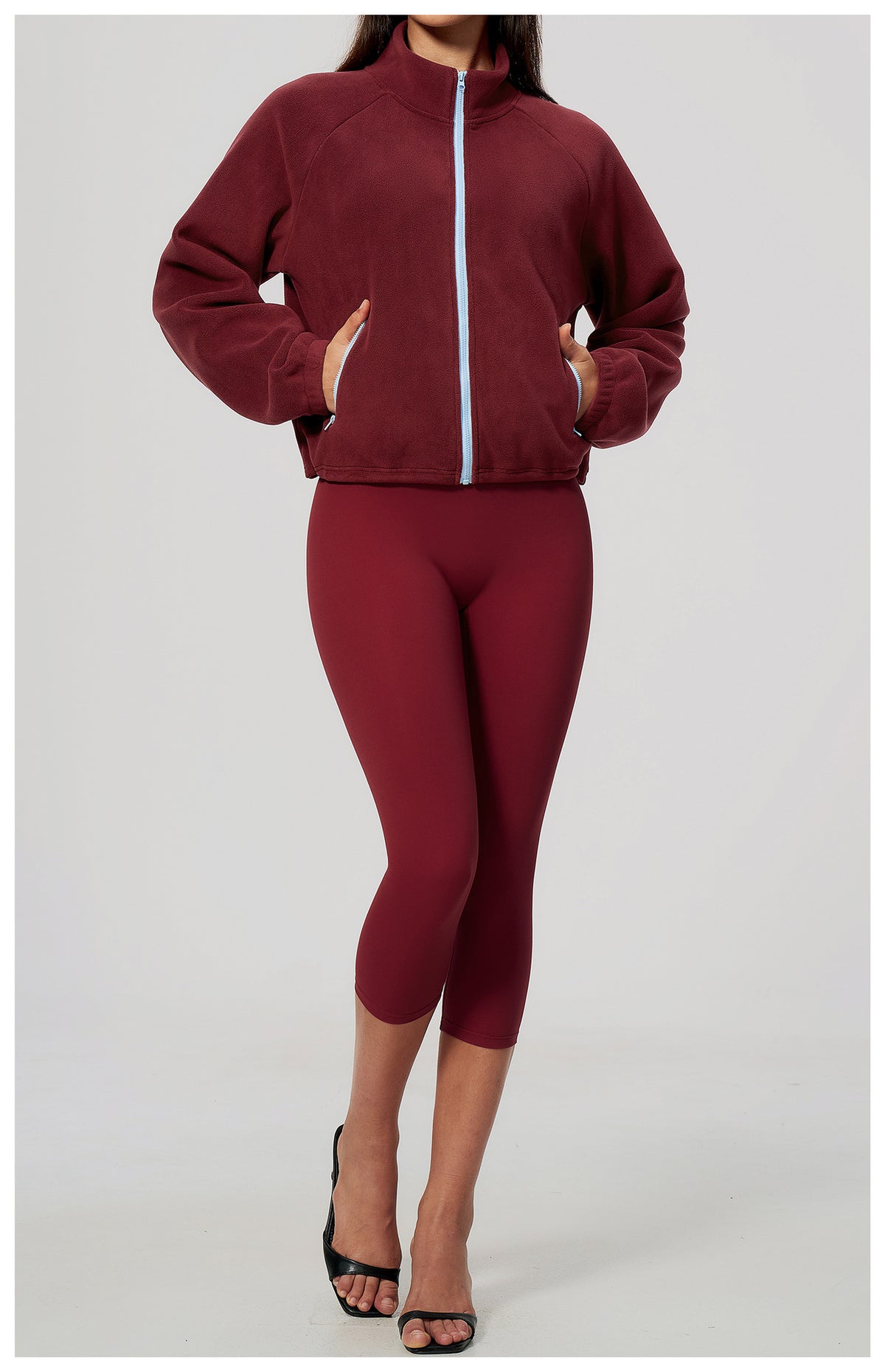 Wholesale Women’s Casual Activewear Jacket 5585 | Relaxed-Fit Warm Cropped Zip-Up | fouregg