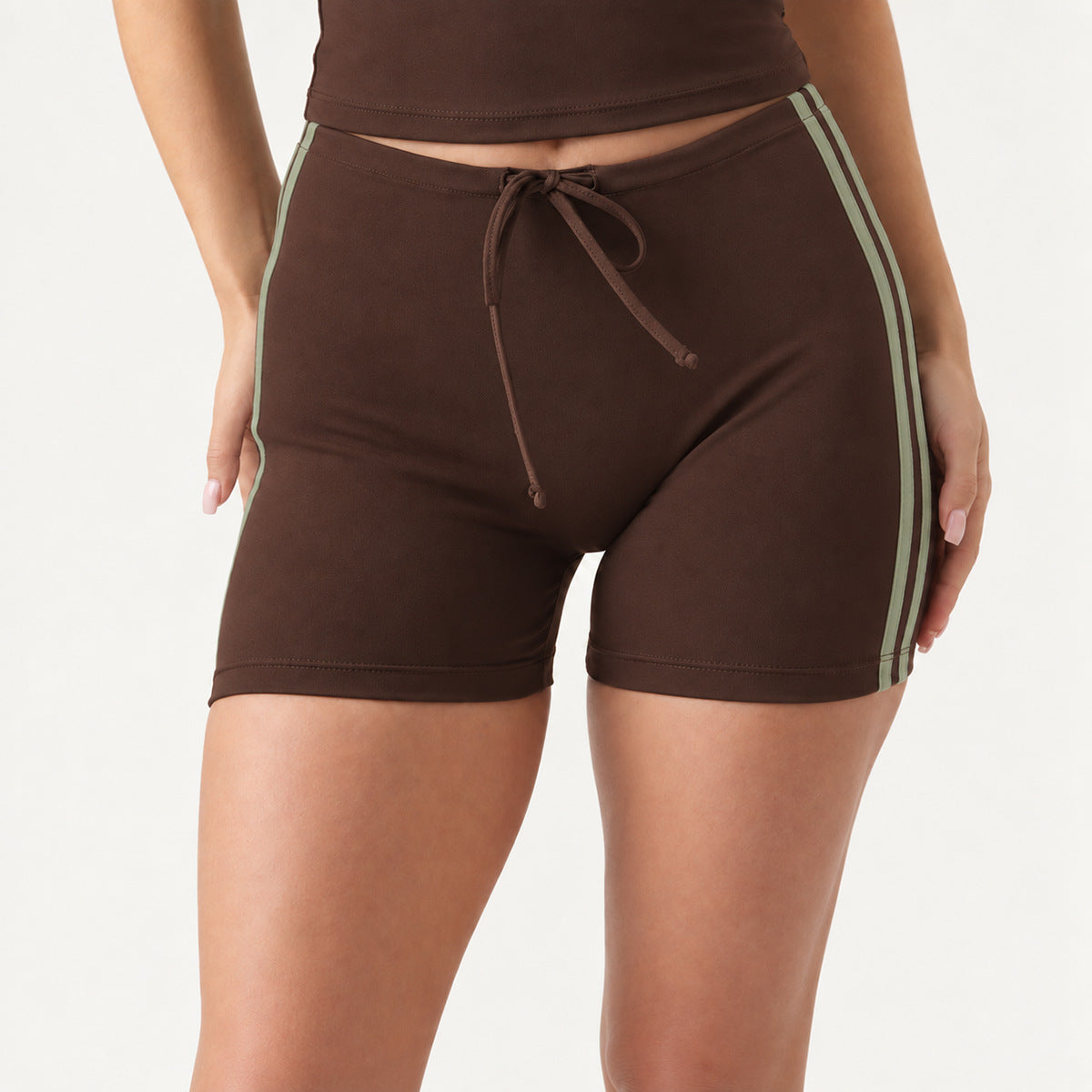 Wholesale Women’s Activewear Set | Double-Layer Contrast Sports Bra & Quick-Dry Workout Leggings | fouregg