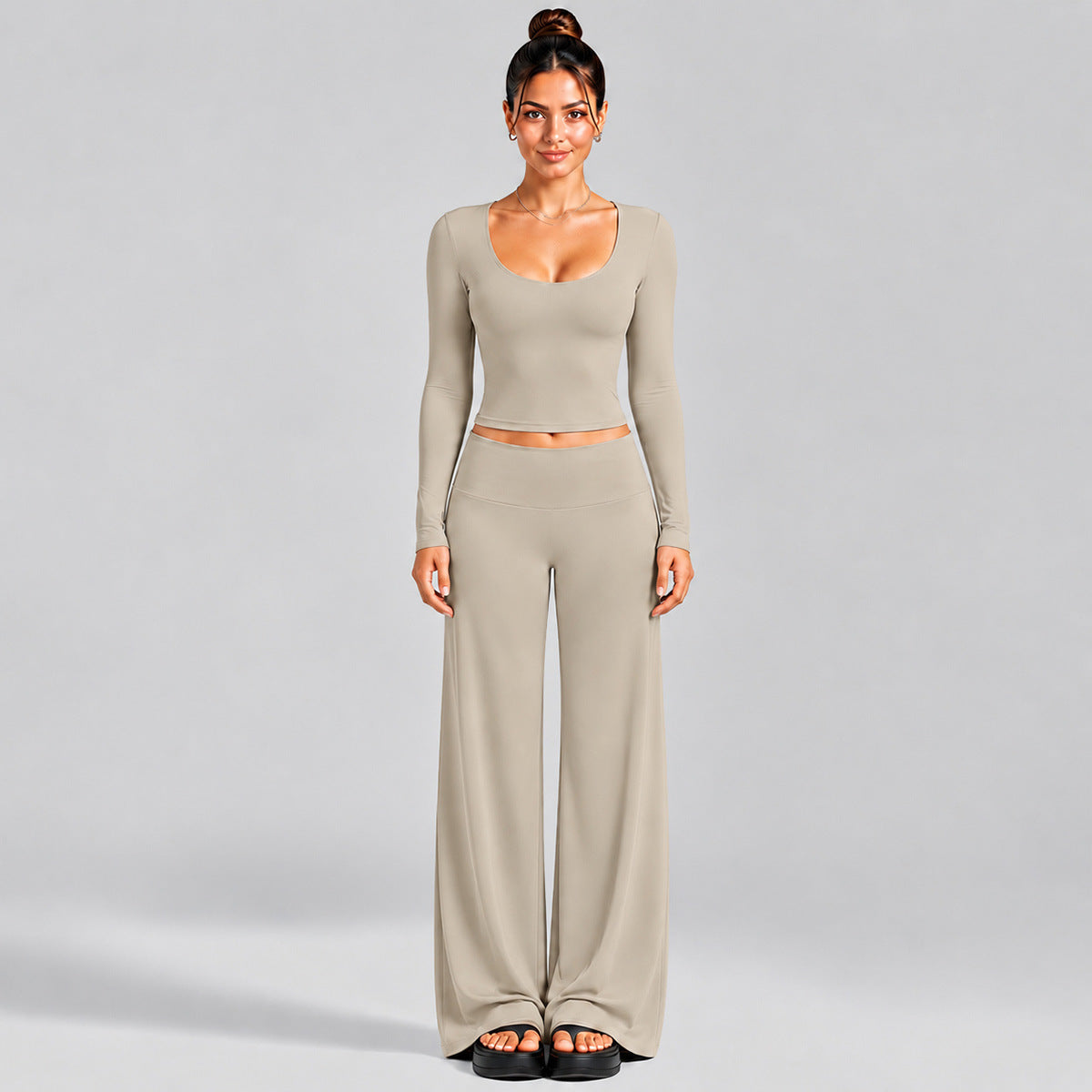 Wholesale Women’s Activewear Set | Fitted Long Sleeve Workout Tee & High-Waisted Fitness Pants | fouregg - Mink