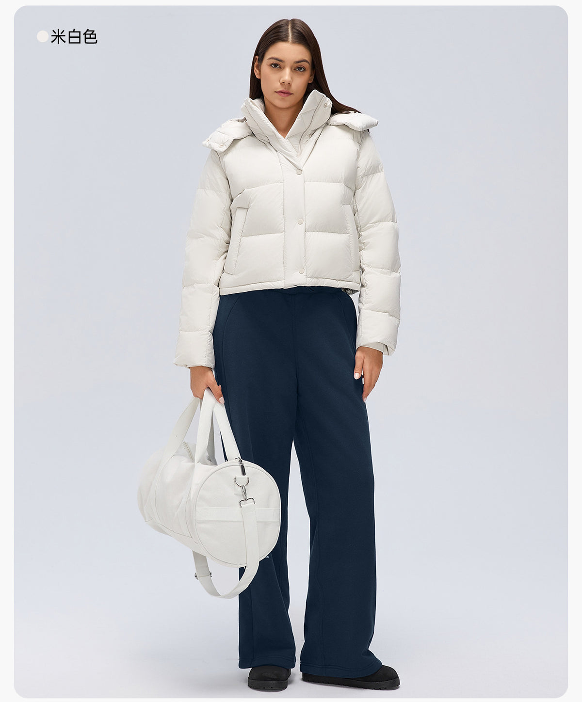 Wholesale Women’s Short Puffer Jacket D26149 | Warm Wind-Resistant Hooded Down Coat for Petite Sizes | fouregg