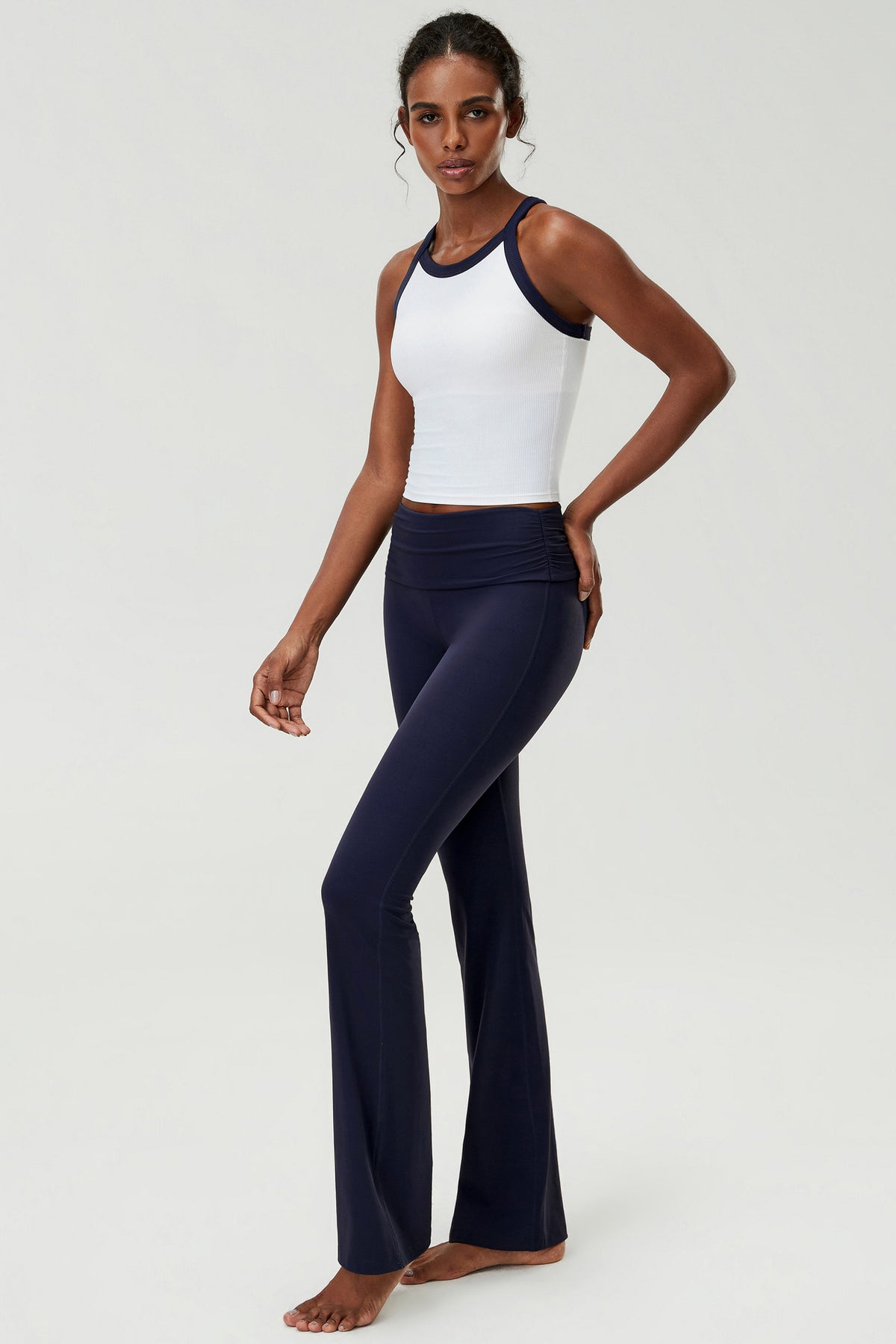 Wholesale Plus Size Women’s Sports Bra | Bulk Padded Yoga & Running Tank | fouregg