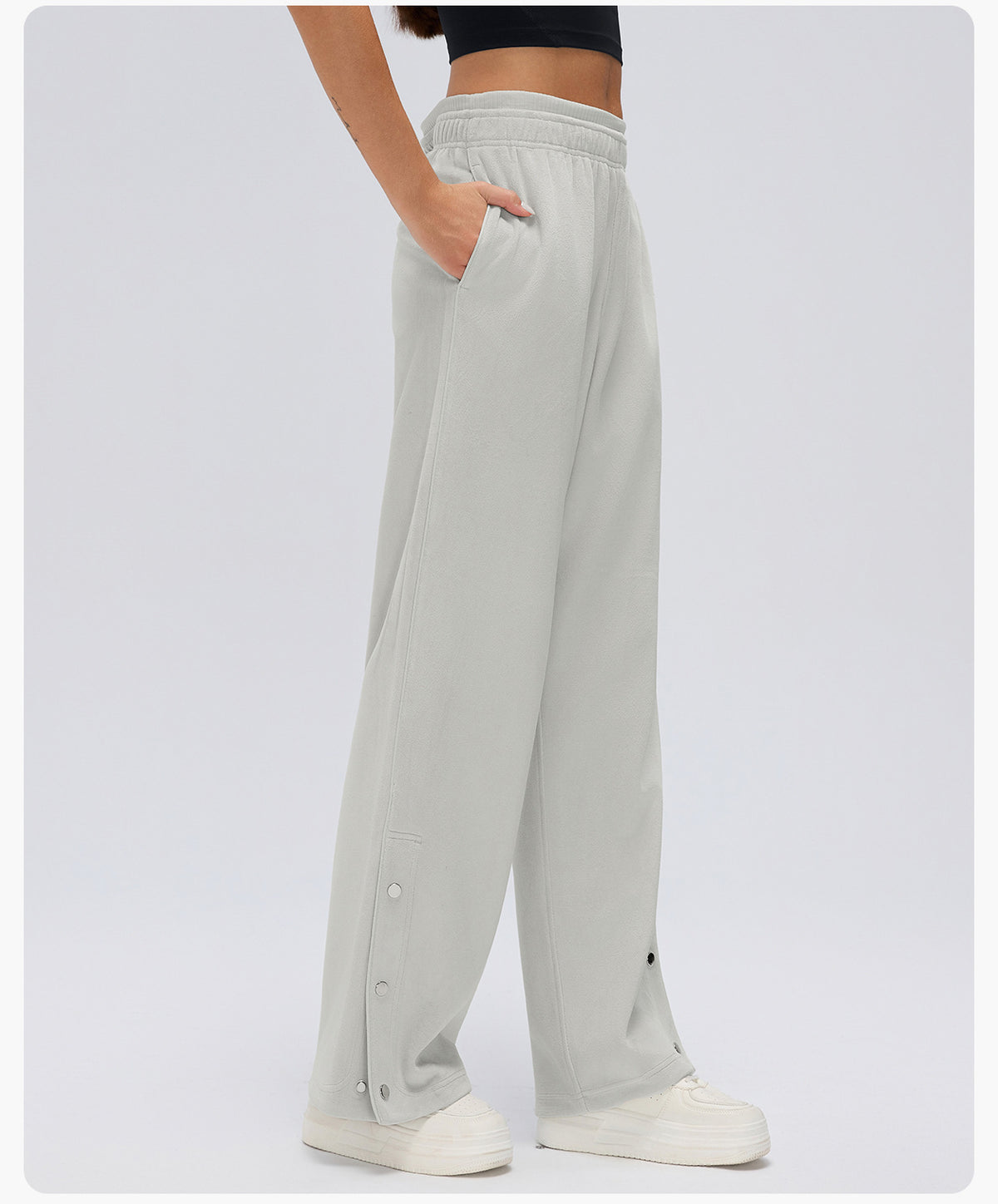 Wholesale Women’s Winter Sweatpants D26120 | Relaxed-Fit Draped Trousers with Adjustable Cuffs | fouregg