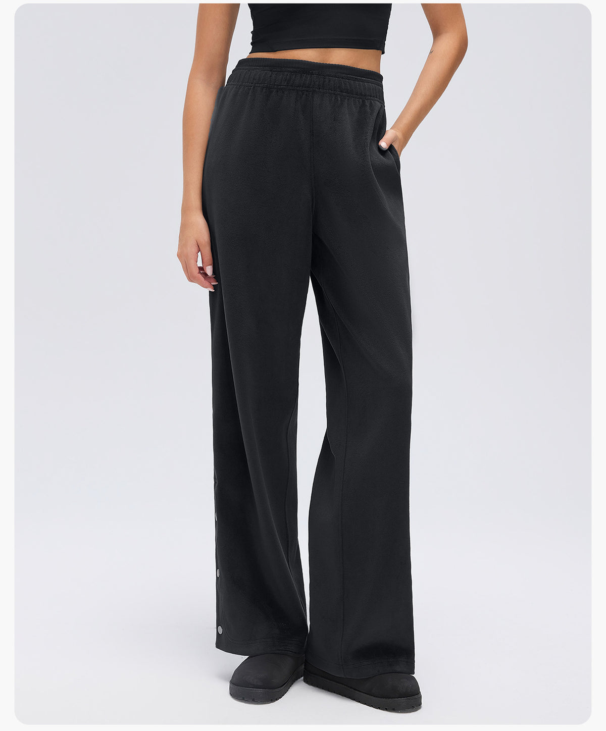 Wholesale Women’s Winter Sweatpants D26120 | Relaxed-Fit Draped Trousers with Adjustable Cuffs | fouregg