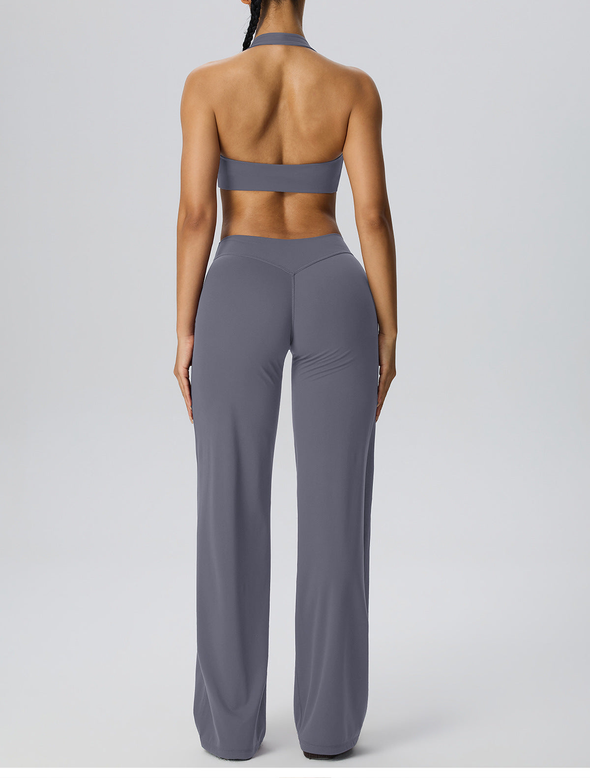 Wholesale Women’s 2-Piece Yoga Set | Bulk Halter Sports Bra & Loose Workout Pants | fouregg