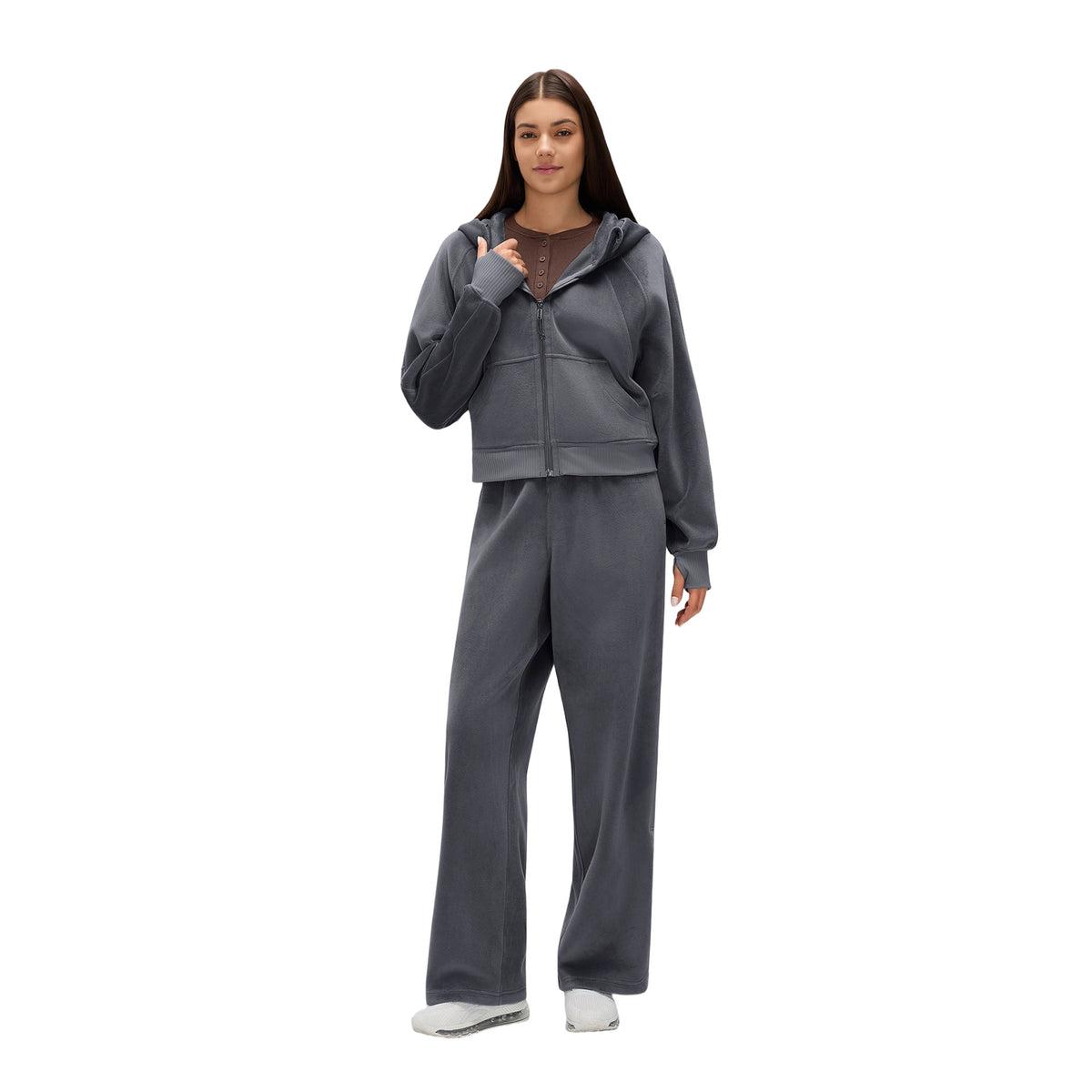 Wholesale Women’s Relaxed-Fit Activewear Set | Cropped Hooded Jacket & Slimming Straight-Leg Joggers | fouregg
