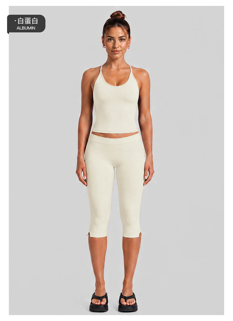 Wholesale Women’s Fitness Set | Backless Halter Sports Top & 3/4-Length Workout Pants | fouregg