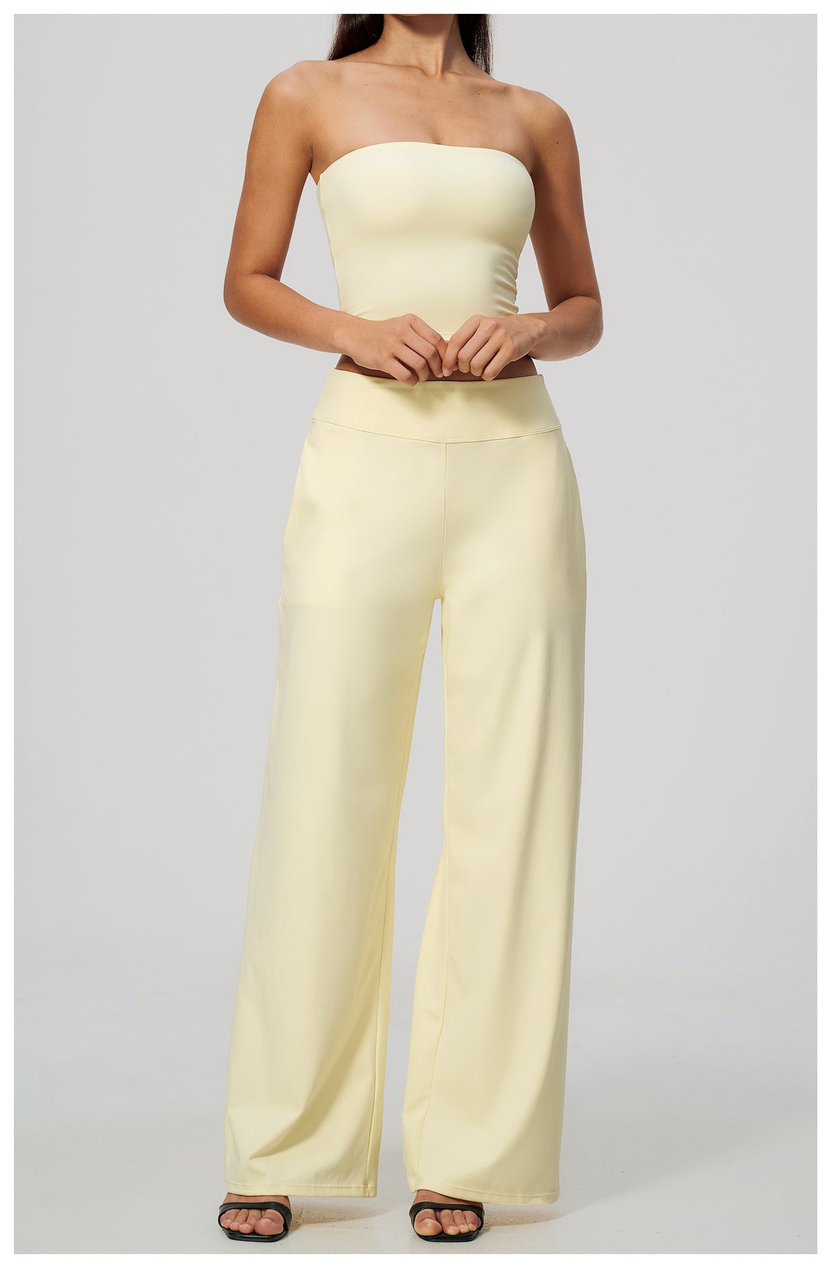 Wholesale Women’s Brushed 2-Piece Set | Strapless Sports Top & Relaxed Wide-Leg Pants 8793 | fouregg
