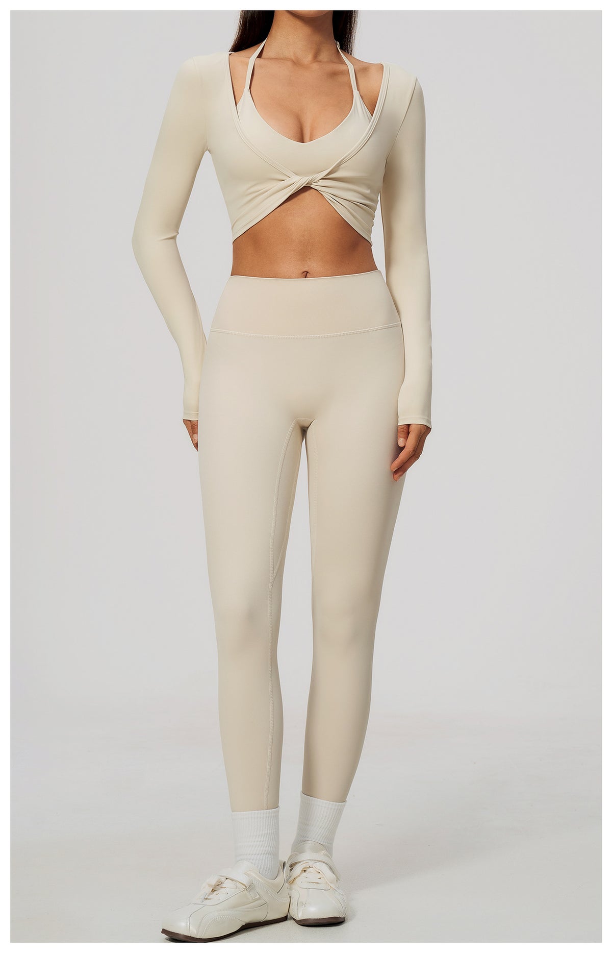Wholesale Women’s Brushed Activewear Set 5529 | Slim-Fit Halter, Stand-Collar Jacket & Sculpting Pants | fouregg