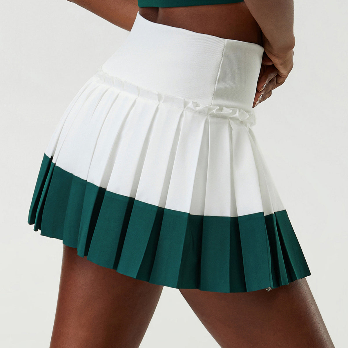 Wholesale Women's Puff-Edge Tennis Skirt Wholesale | Striped Polyester Sports Skirt | fouregg | SP670