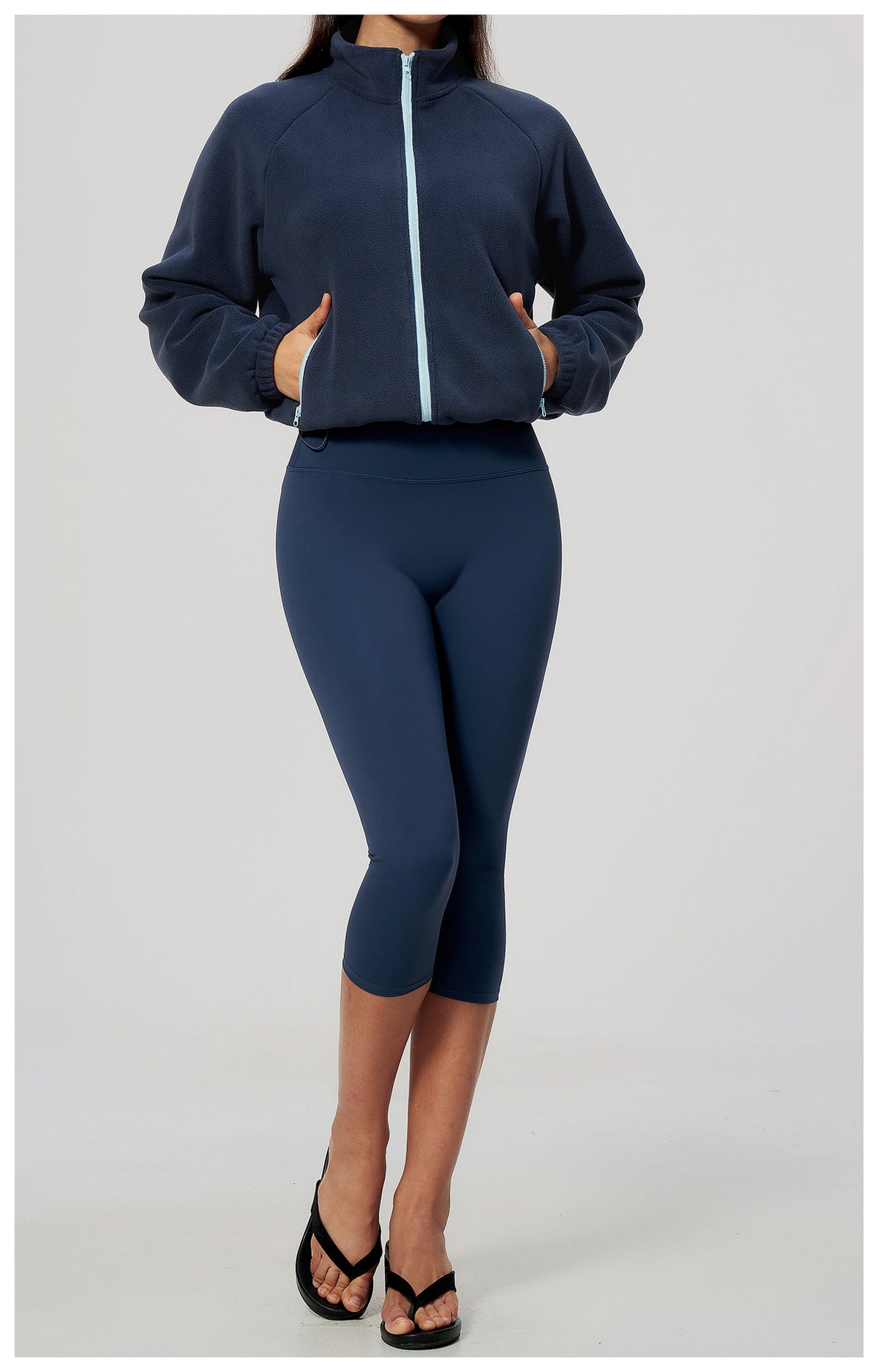 Wholesale Women’s Casual Activewear Jacket 5585 | Relaxed-Fit Warm Cropped Zip-Up | fouregg