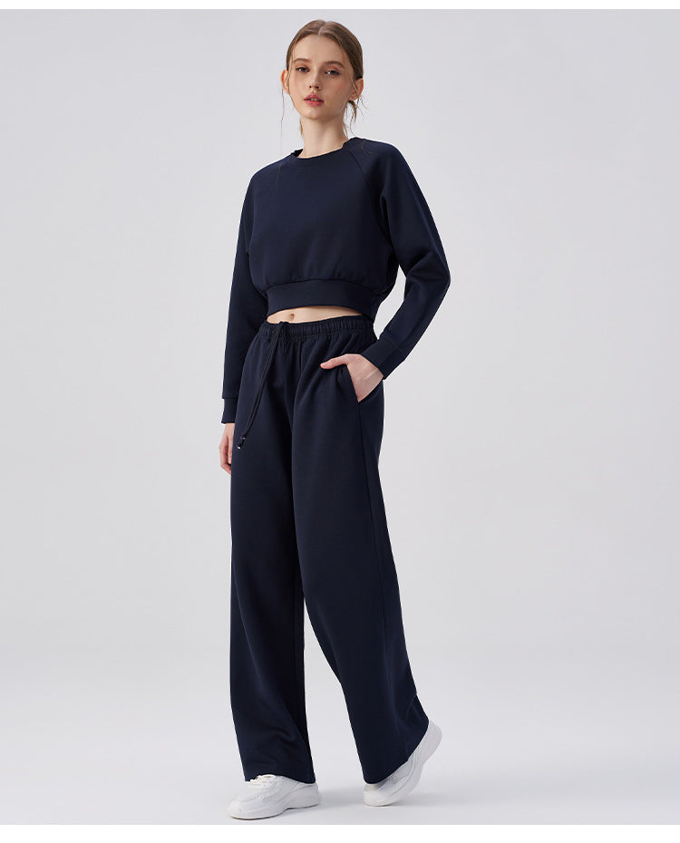 Wholesale Women’s Winter Casual Activewear Set | Relaxed Cropped Sweatshirt & Loose-Fit Joggers | fouregg