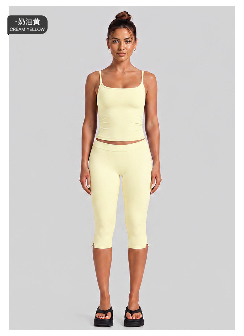 Wholesale Women’s Quick-Dry Activewear Set | Slim-Fit Dual-Strap Tank Top & 3/4-Length Cycling Pants | fouregg
