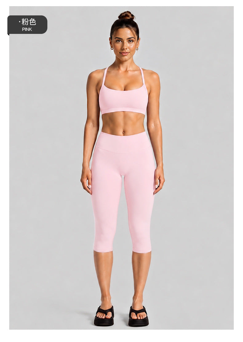 Wholesale Women’s Activewear Set | Halter Neck Sports Bra for Running, Cycling & Pilates | fouregg
