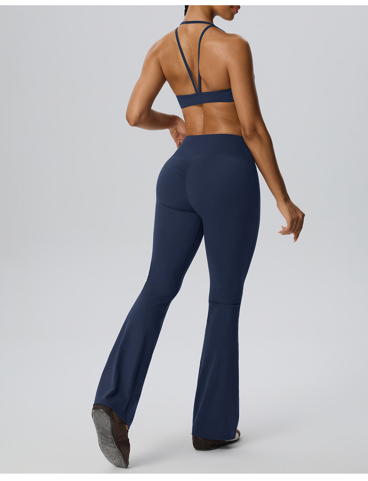 Wholesale Women’s 2-Piece Activewear Set | Double-Brushed Sports Bra & Sculpting Yoga Pants | fouregg