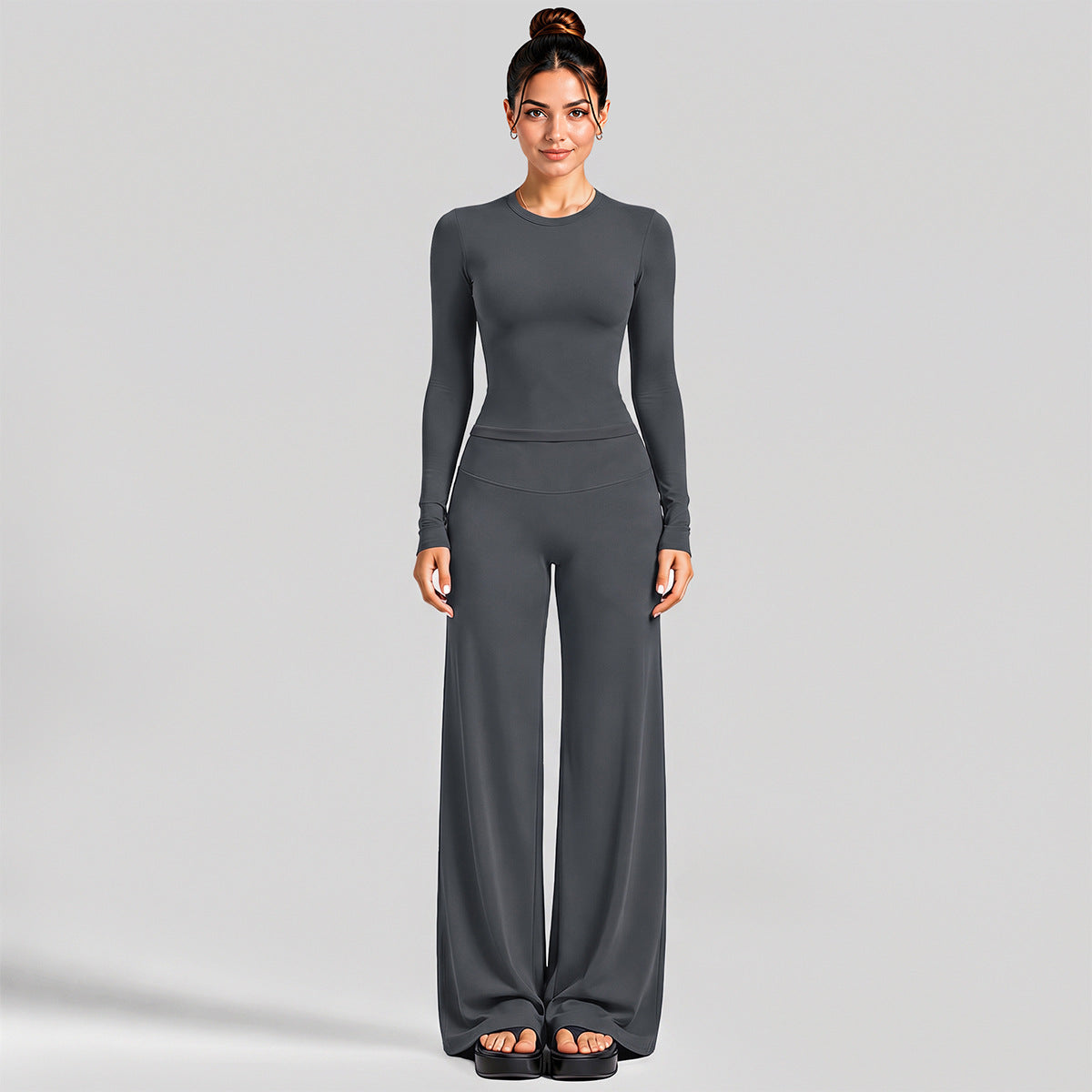 Wholesale Women’s Activewear Set | Fitted Long Sleeve Tee & Loose Straight-Leg Workout Trousers | fouregg - Long Sleeve + Straight-Leg Pants, Shark Gray