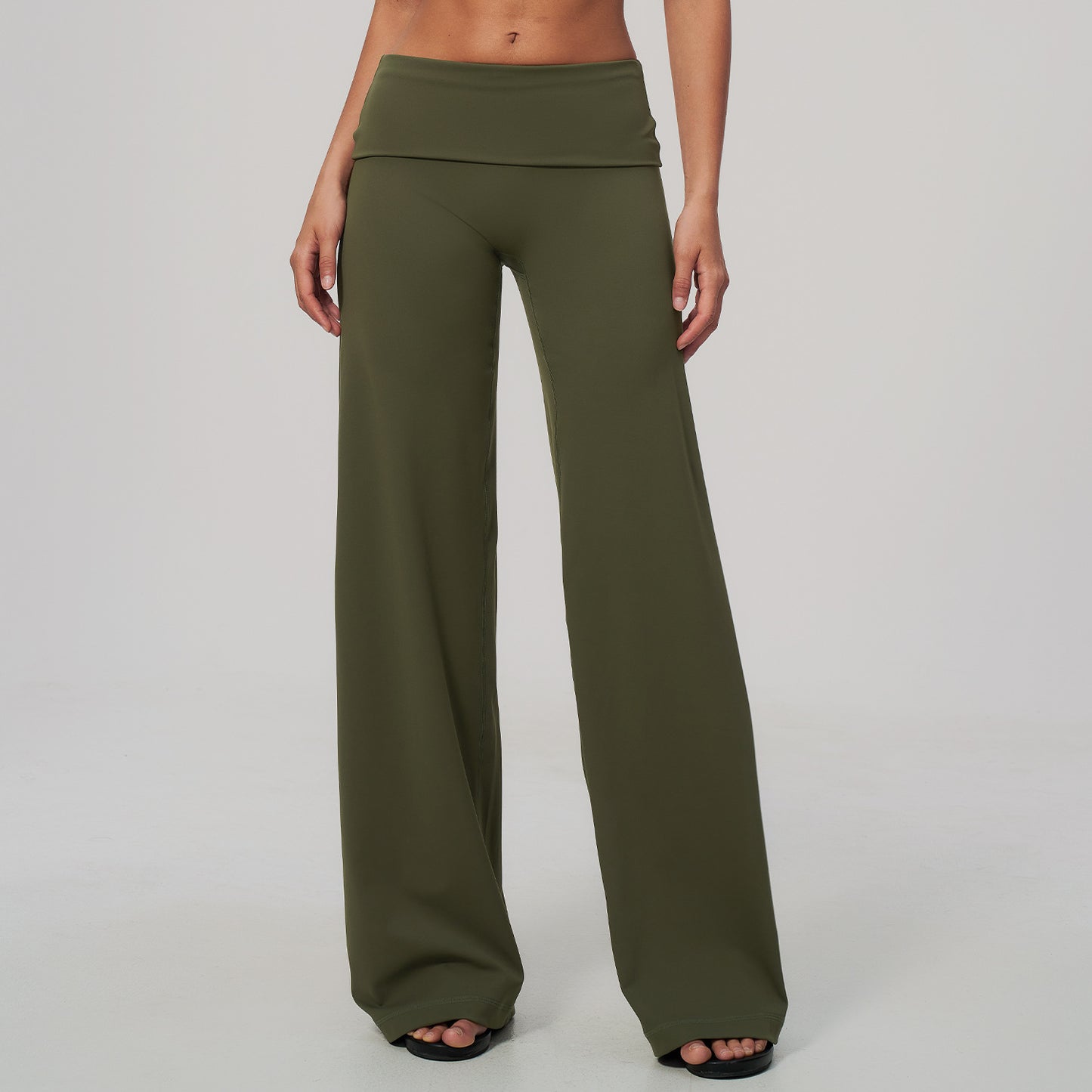 12/2025 Pantalon brossé avec taille rabattue, coupe ample, jambes larges, design amincissant, adapté à la course en extérieur et aux activités sportives, pantalon femme à jambes larges, 5529 -