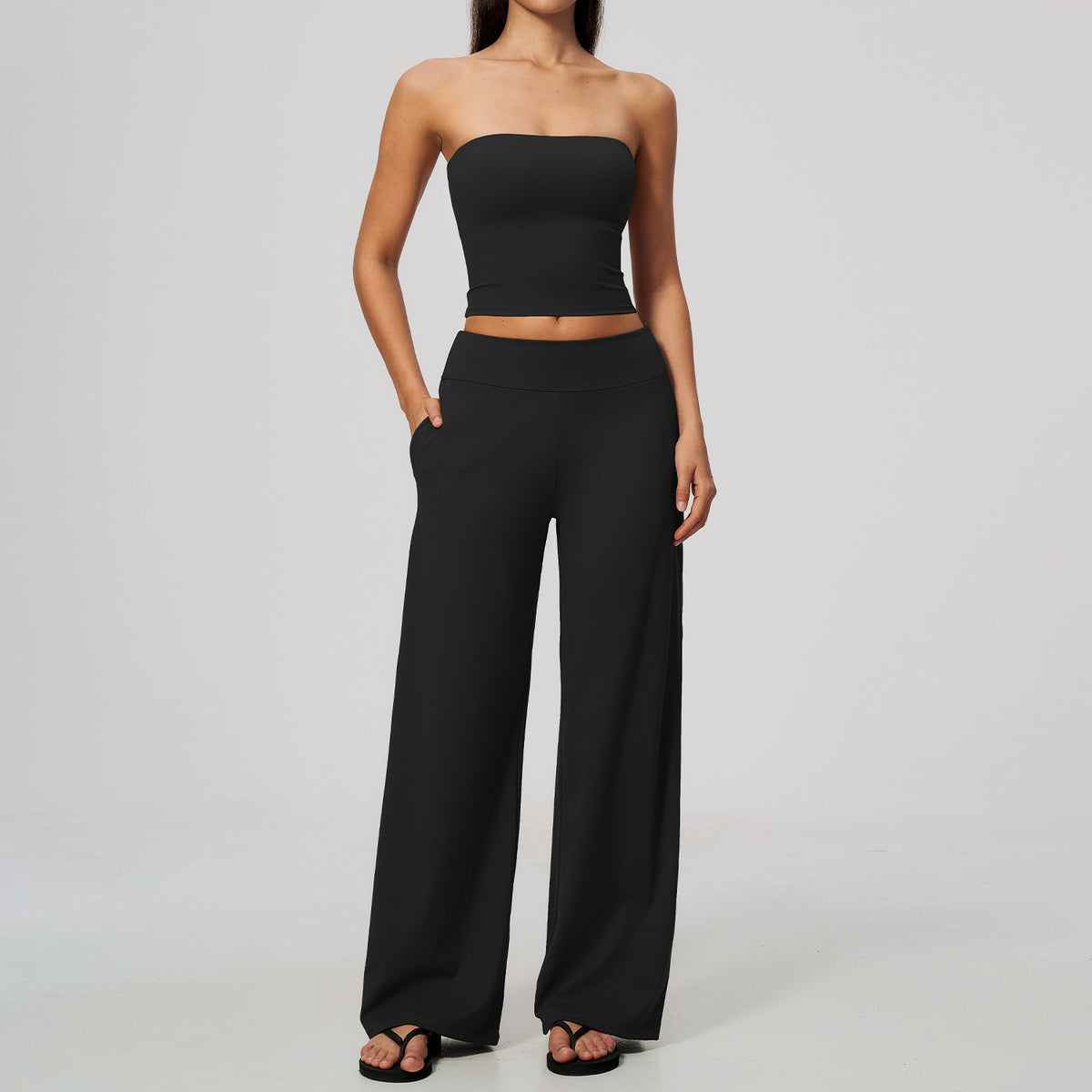 Wholesale Women’s Brushed 2-Piece Set | Strapless Sports Top & Relaxed Wide-Leg Pants 8793 | fouregg - Advanced Black