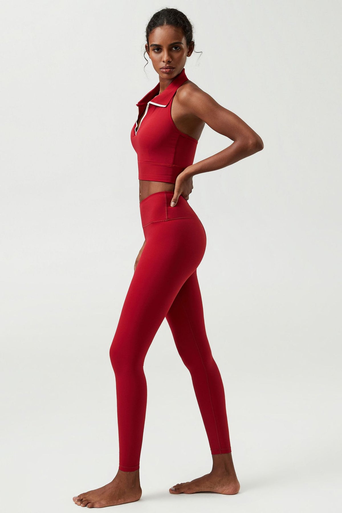 Wholesale Women’s Halter Sports Bra | Bulk Stretch Tennis, Yoga & Badminton Top | fouregg