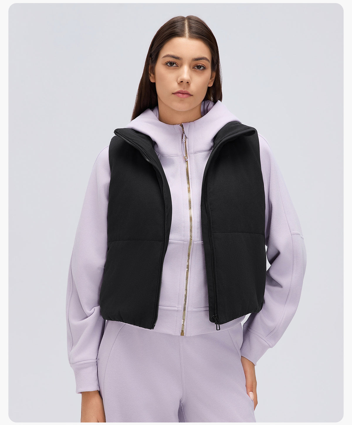 Wholesale Women’s Winter Padded Vest D26113 | Relaxed-Fit Minimalist Sleeveless Jacket | fouregg