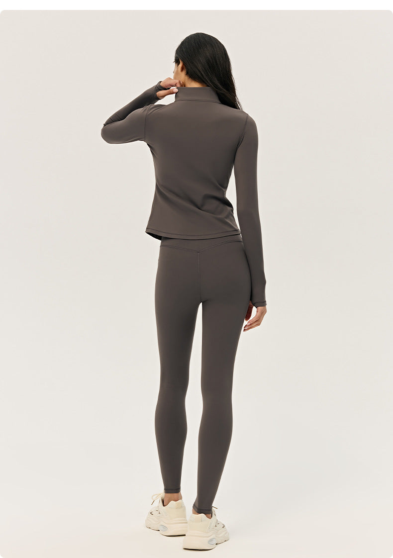 Wholesale Women’s Winter Activewear Set | Thickened Thermal Yoga Top & Leggings for Pilates | fouregg