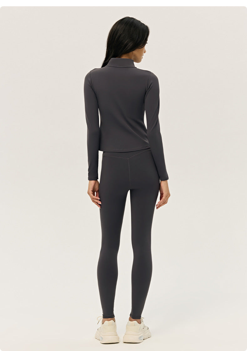 Wholesale Women’s Winter Activewear Set | Thickened Thermal Yoga Top & Leggings for Pilates | fouregg