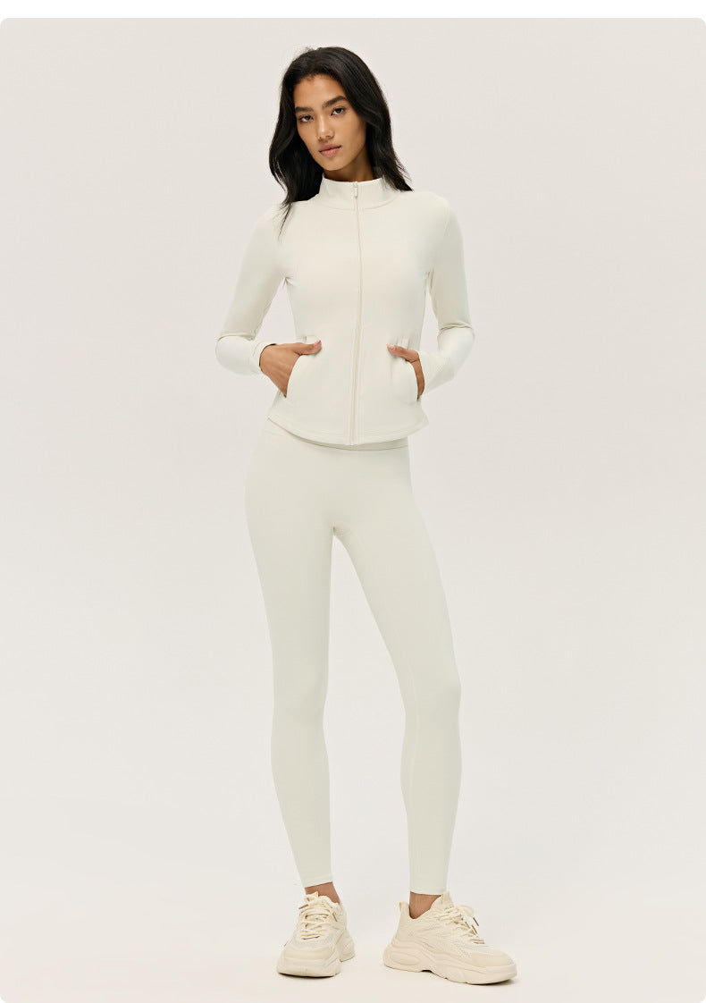 Wholesale Women’s Winter Activewear Set | Thickened Thermal Yoga Top & Leggings for Pilates | fouregg