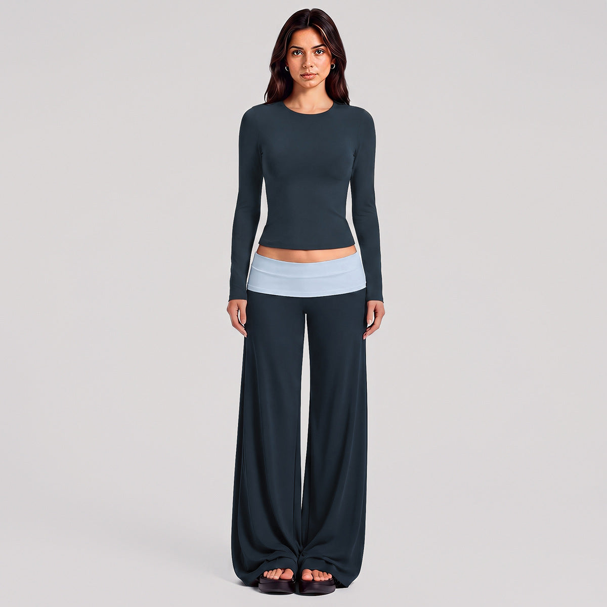 Wholesale Women’s Activewear Set | Fitted Sports Tank & Color-Block Polka Dot Workout Pants | fouregg - 1356 Long Sleeve + 6187 Pants Blueberry