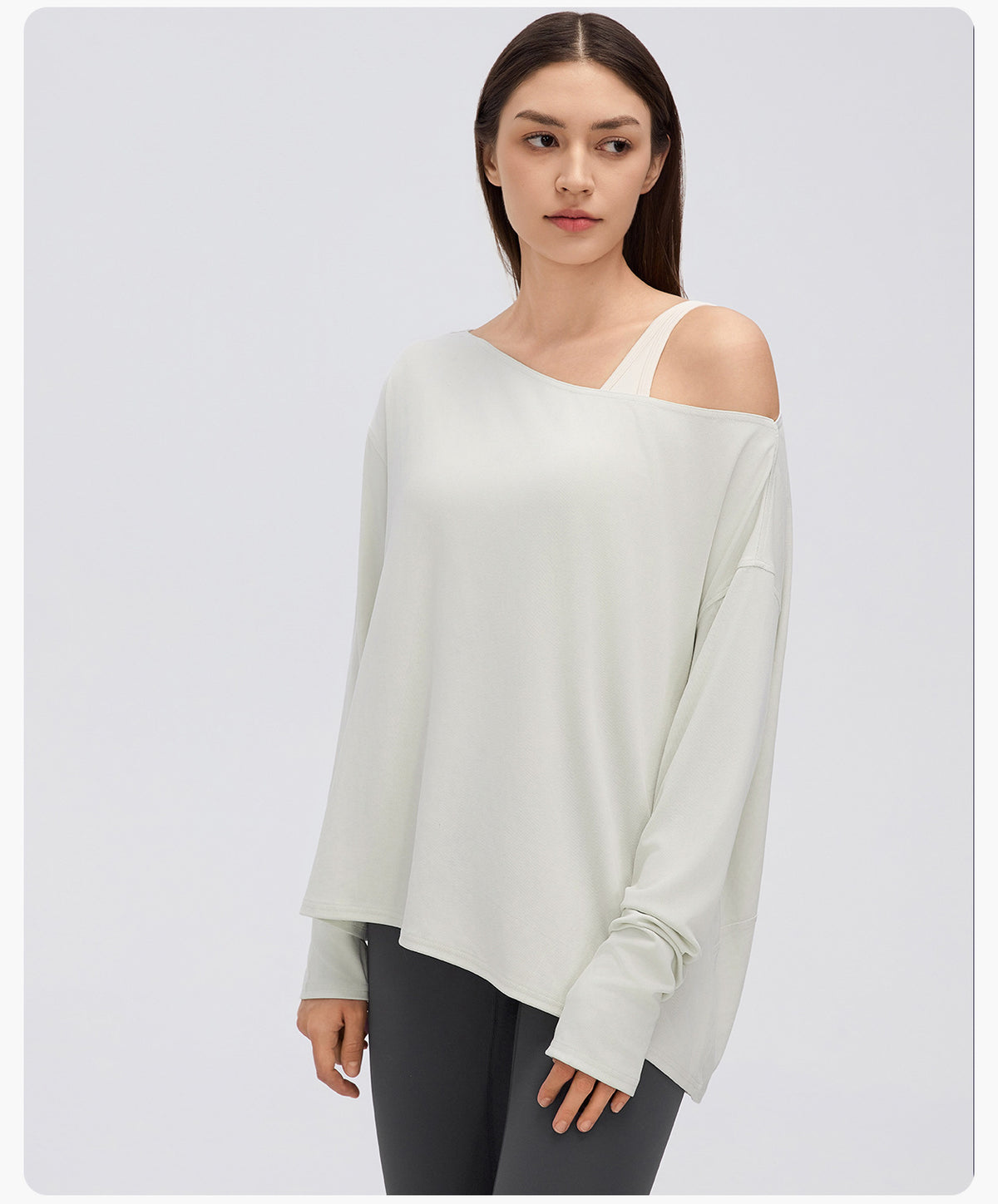 Wholesale Women’s Relaxed-Fit Activewear Top D26166 | Casual Long-Sleeve Running & Pilates Cover-Up | fouregg