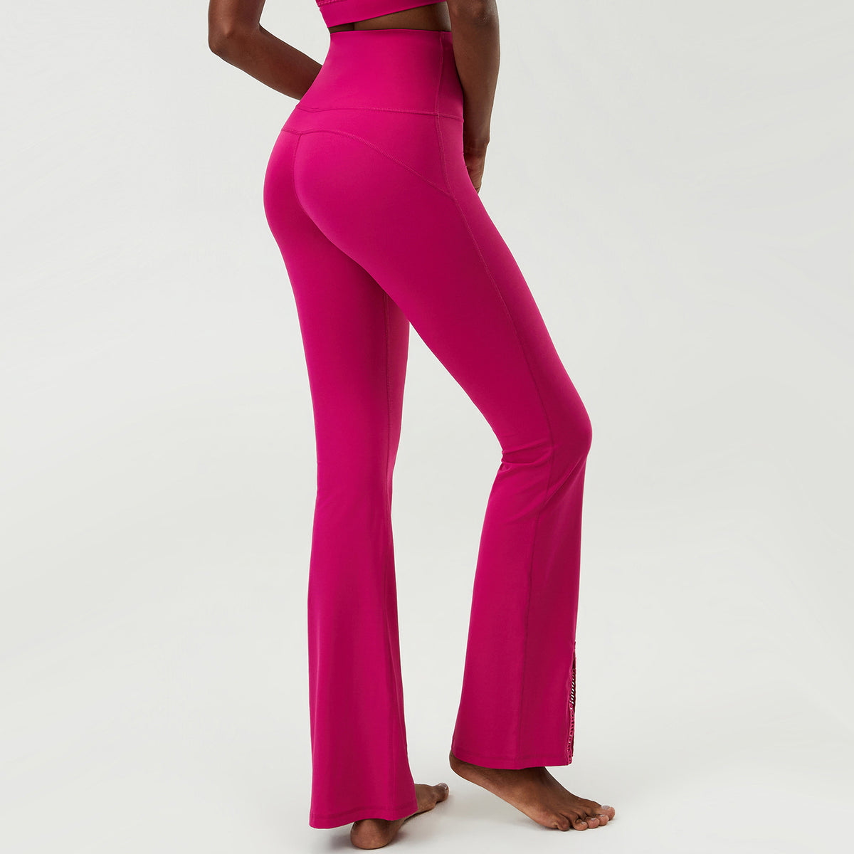 Wholesale Plus Size Women’s Flare Leggings | Bulk Slimming Running & Fitness Pants | fouregg