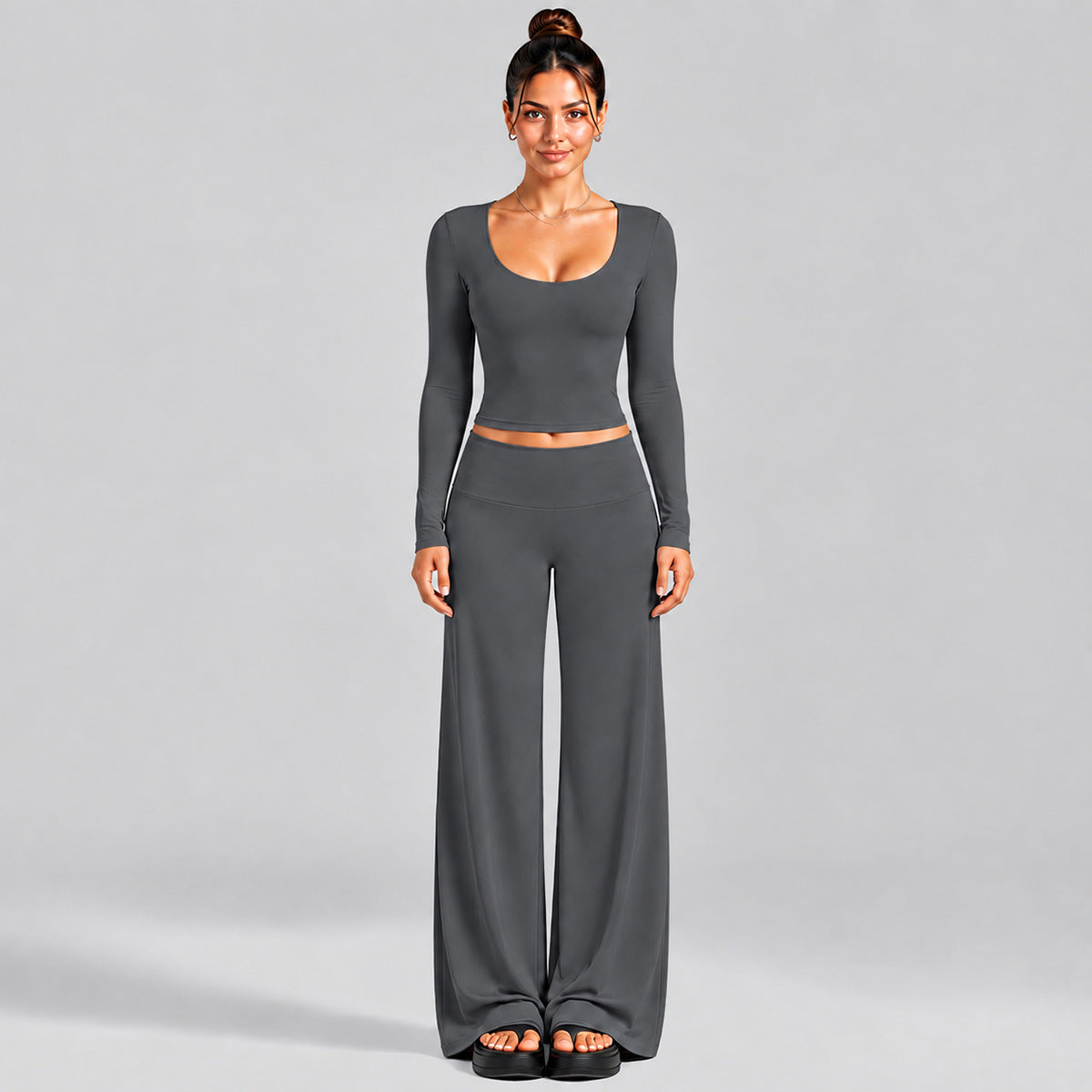 Wholesale Women’s Activewear Set | Fitted Long Sleeve Workout Tee & High-Waisted Fitness Pants | fouregg - Shark Gray