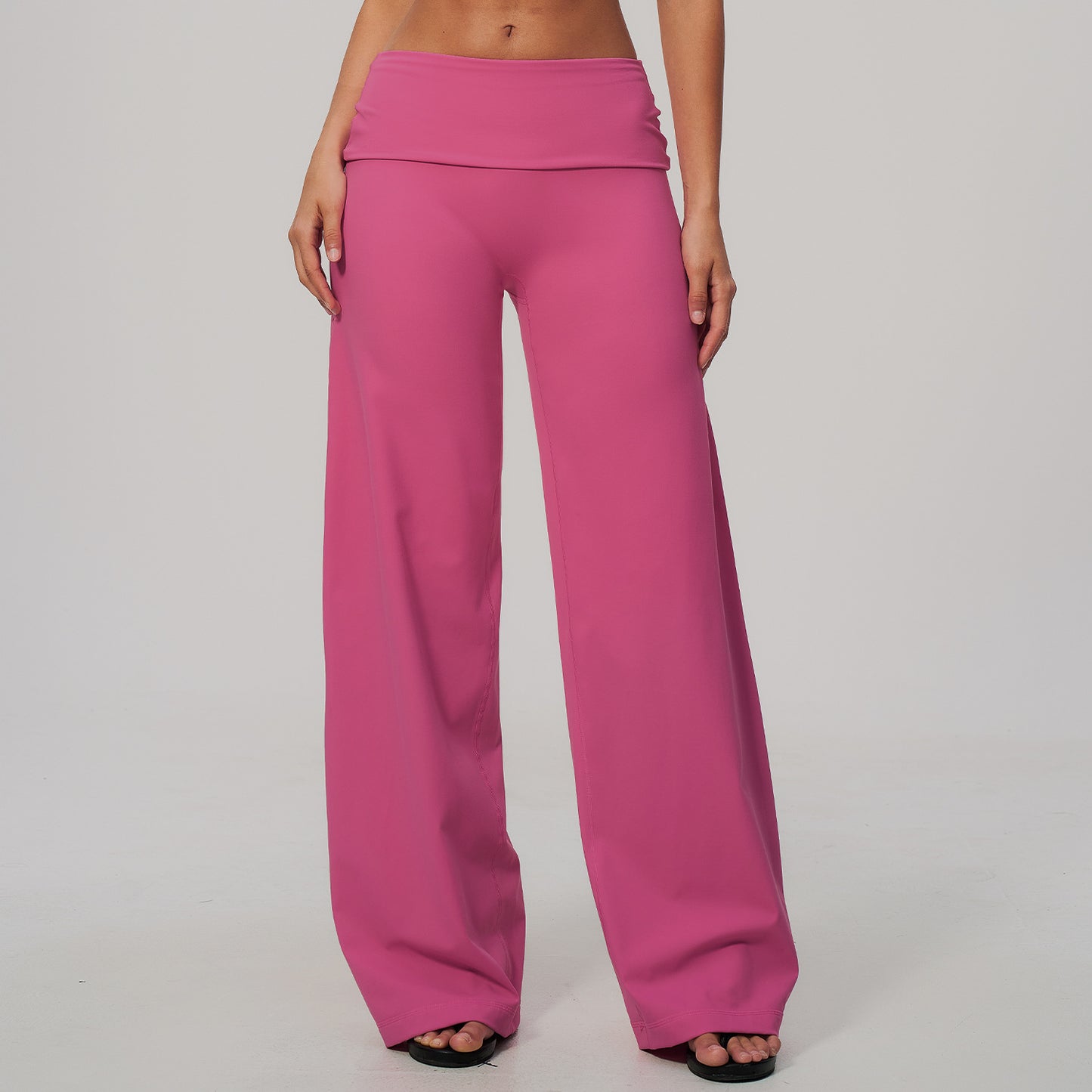 12/2025 Pantalon brossé avec taille rabattue, coupe ample, jambes larges, design amincissant, adapté à la course en extérieur et aux activités sportives, pantalon femme à jambes larges, 5529 -