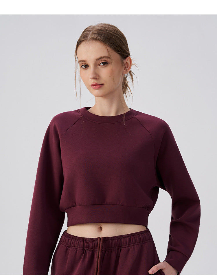 Wholesale Women’s Cropped Sweatshirt | Bulk Pilates & Outdoor Activewear | fouregg