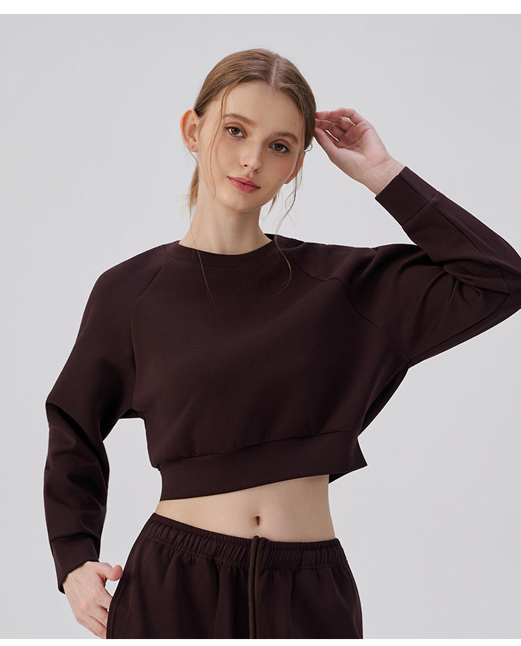 Wholesale Women’s Cropped Sweatshirt | Bulk Pilates & Outdoor Activewear | fouregg
