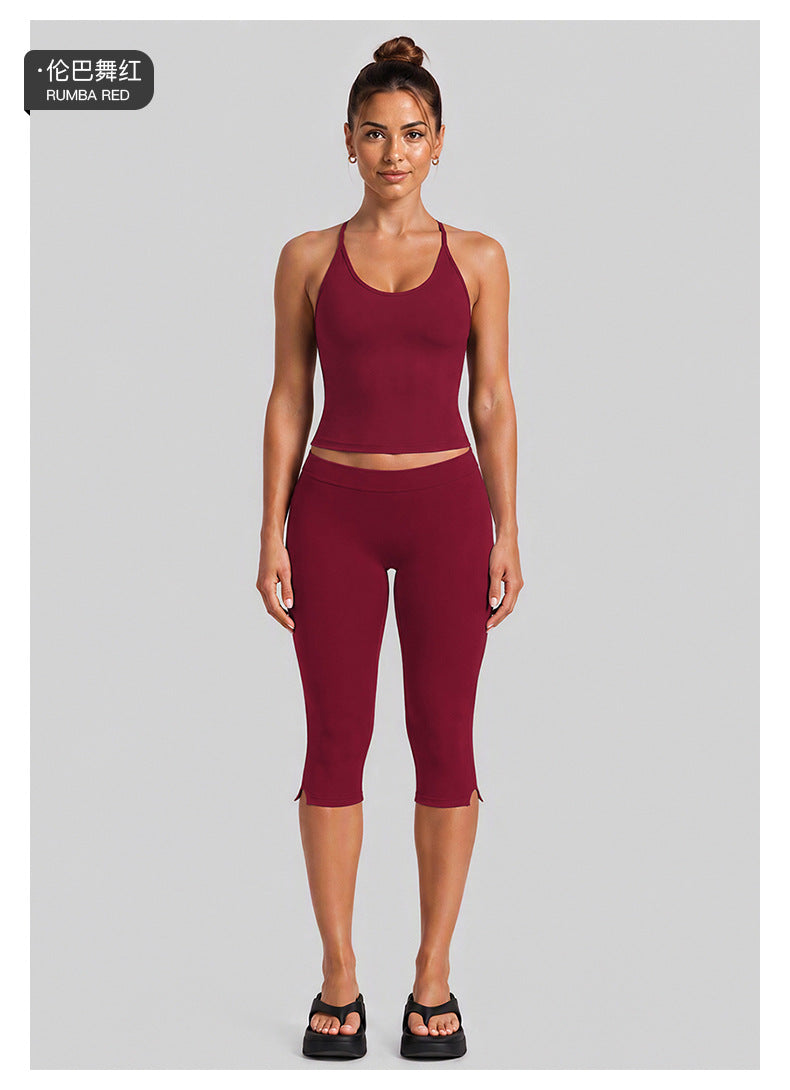 Wholesale Women’s Fitness Set | Backless Halter Sports Top & 3/4-Length Workout Pants | fouregg