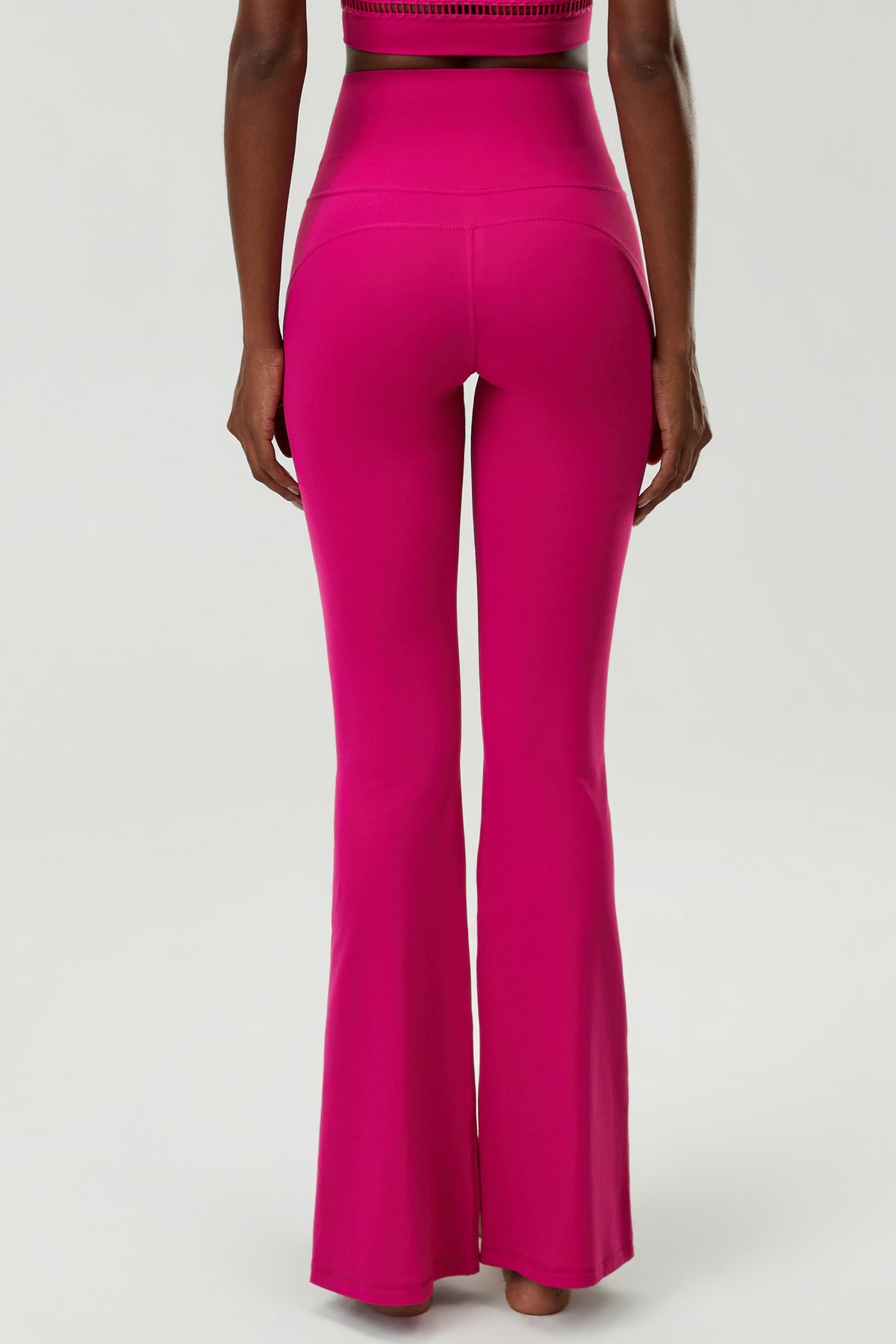 Wholesale Plus Size Women’s Flare Leggings | Bulk Slimming Running & Fitness Pants | fouregg